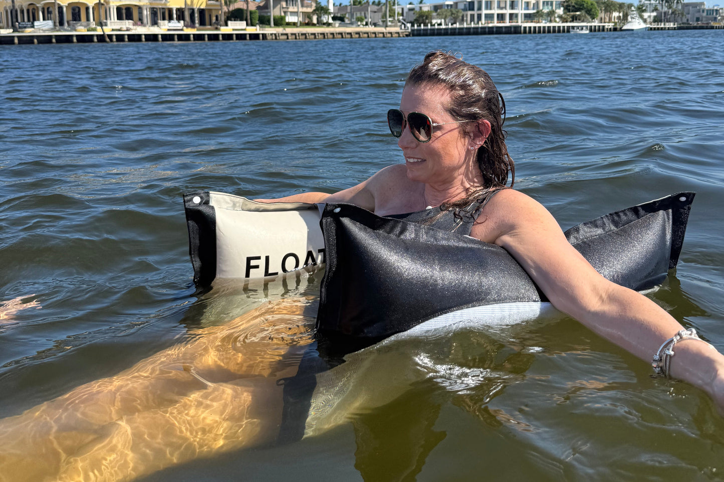 Float & Tote